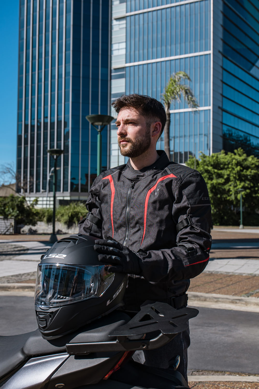 Campera LS2 Sepang Hombre Negro / Rojo