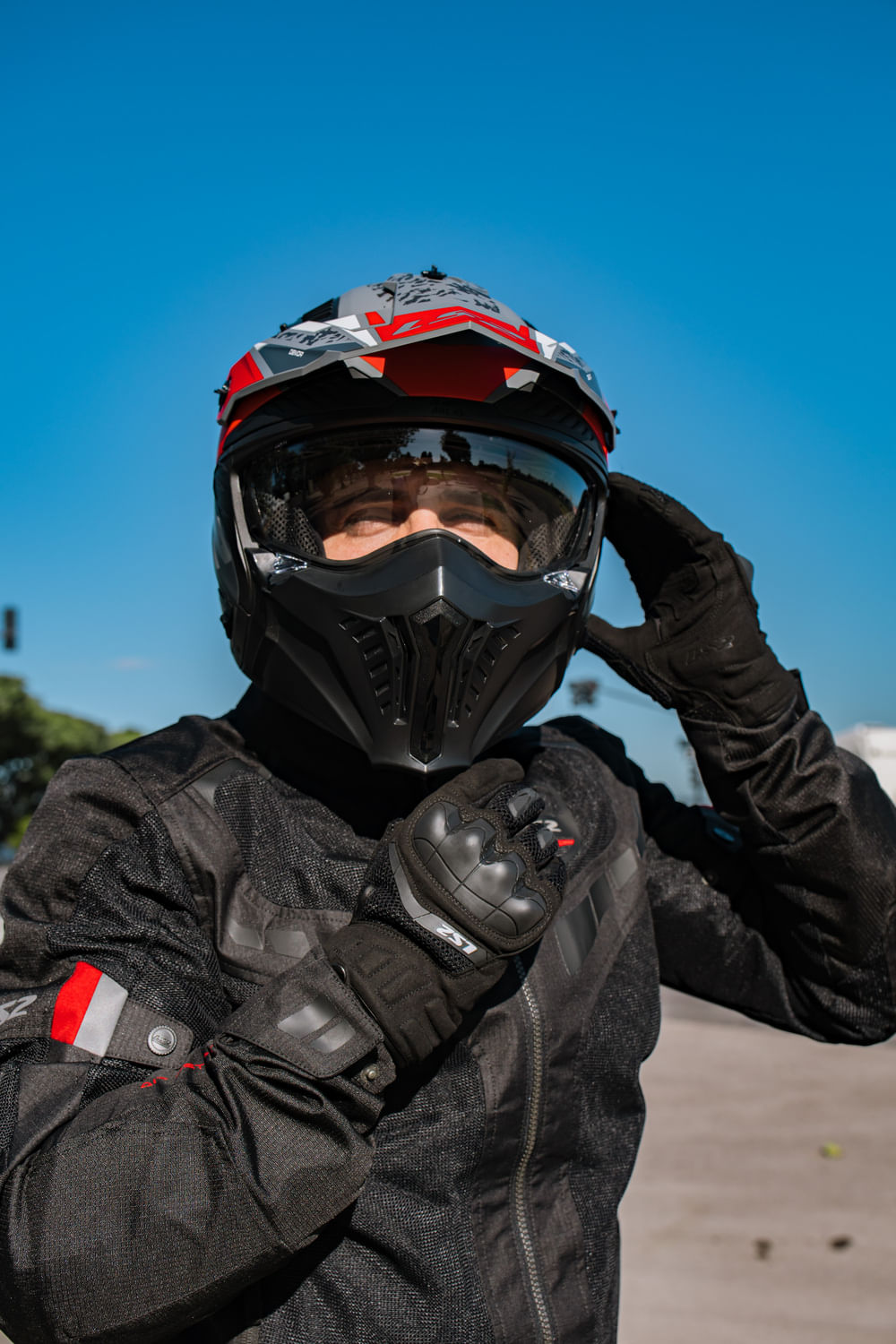 Casco LS2 606 Drifter Devor Titanium Negro / Rojo / Mate