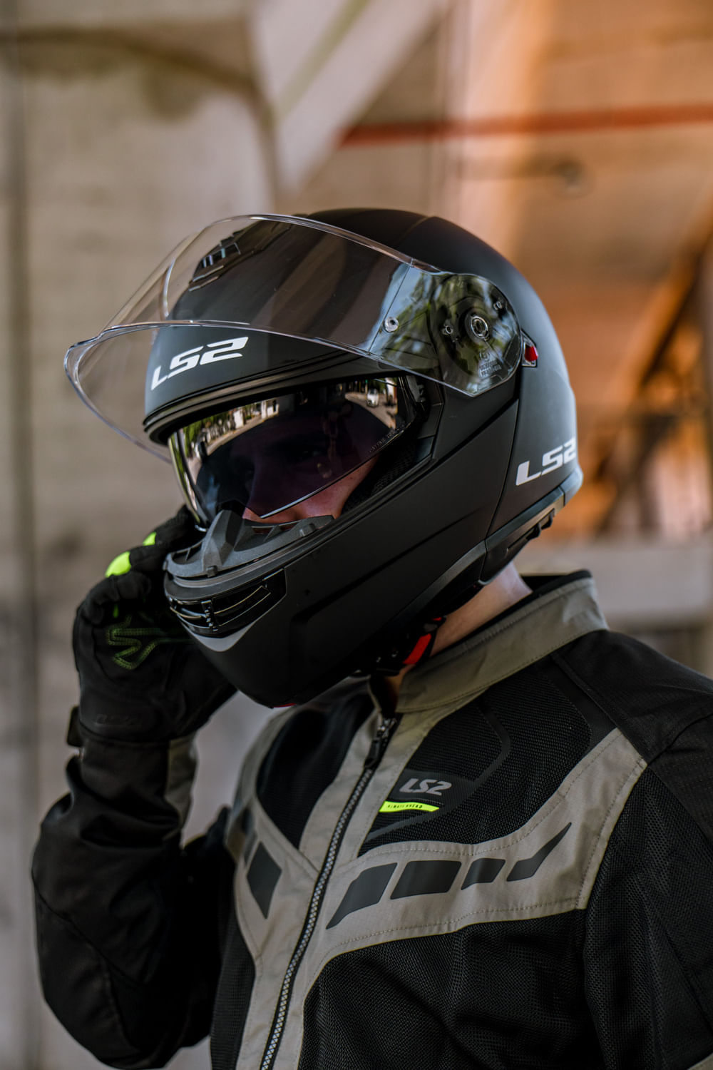 Casco LS2 908 Strobe II Solid Negro / Mate