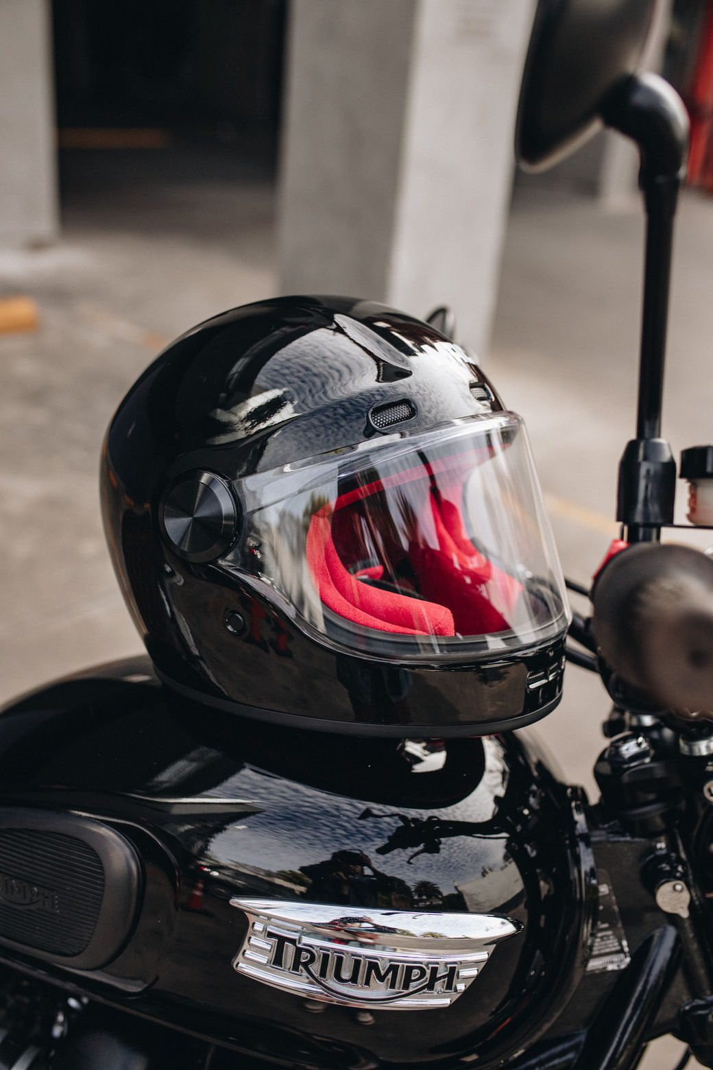 Casco MAC 006 Rooster Solid Negro / Brillo