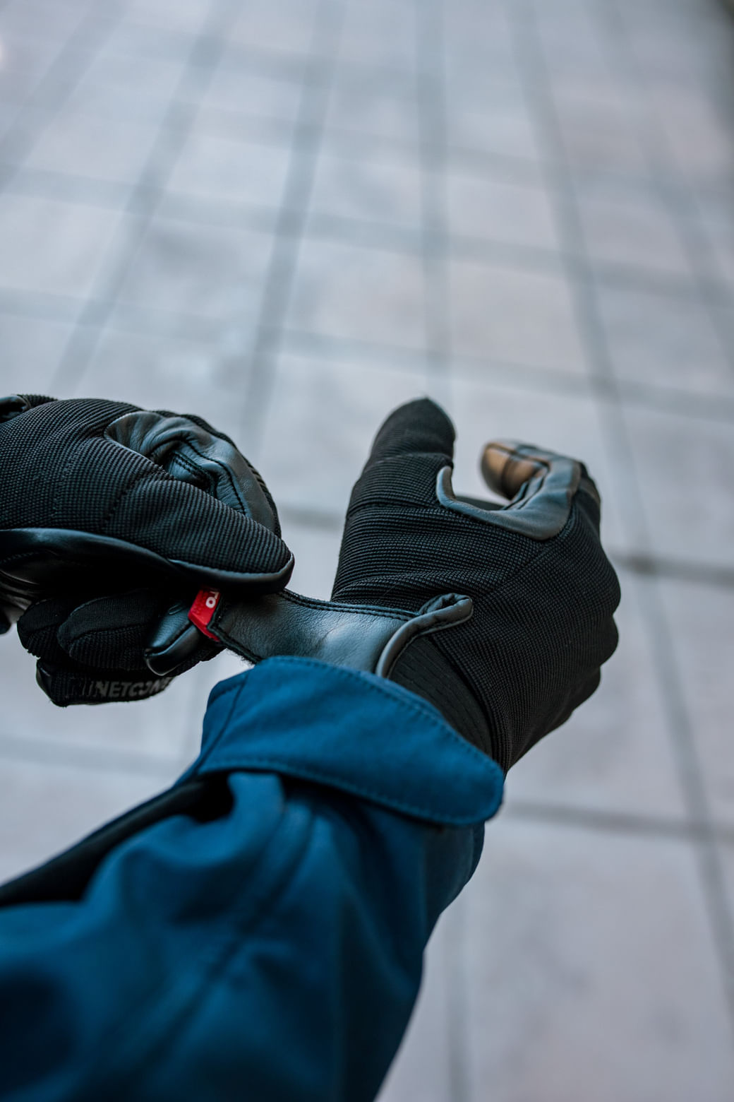 Guantes NTO Urban Evo II Hombre Negro