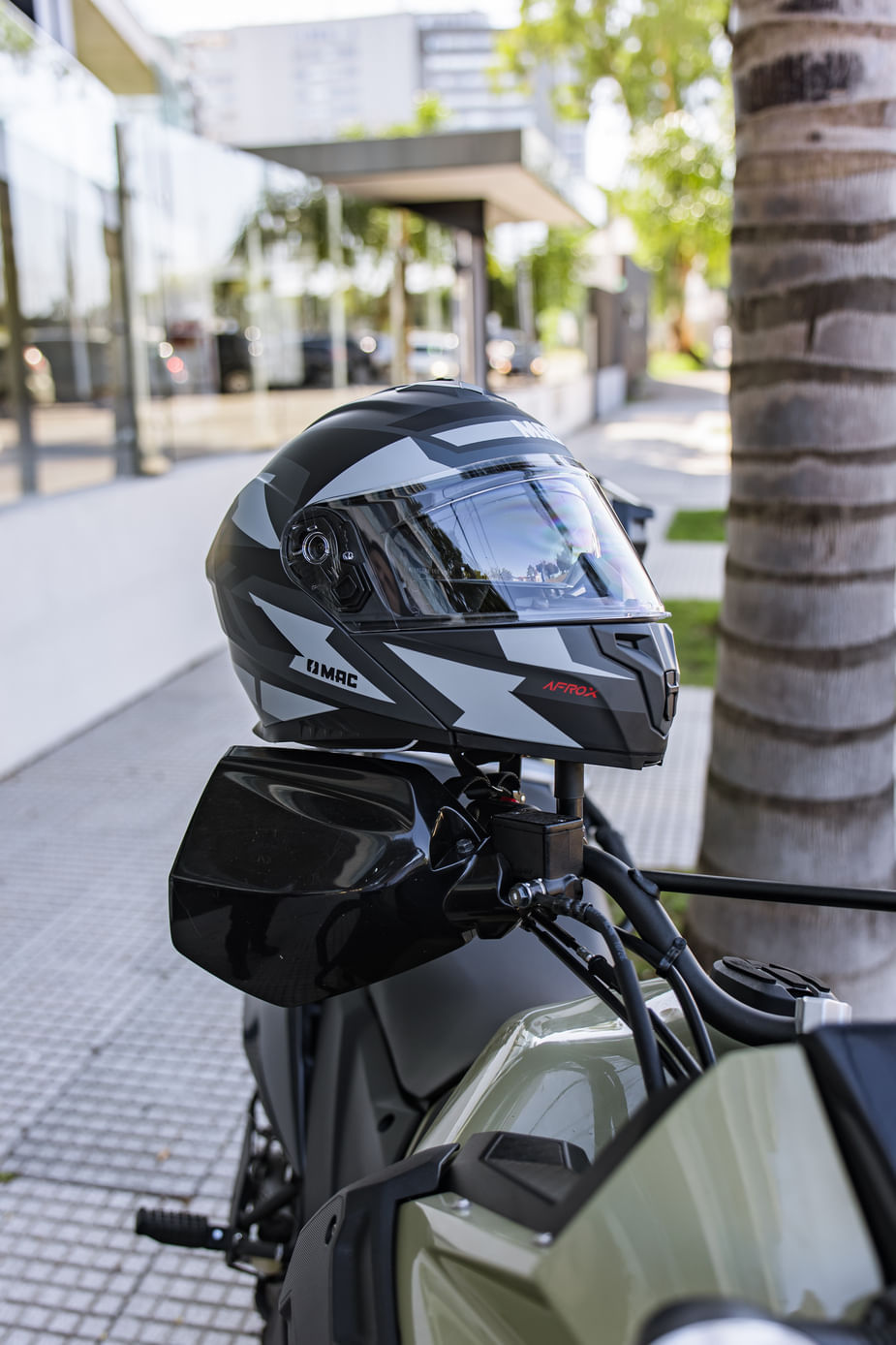 Casco MAC 166 Blaze Afrox Negro / Gris / Mate