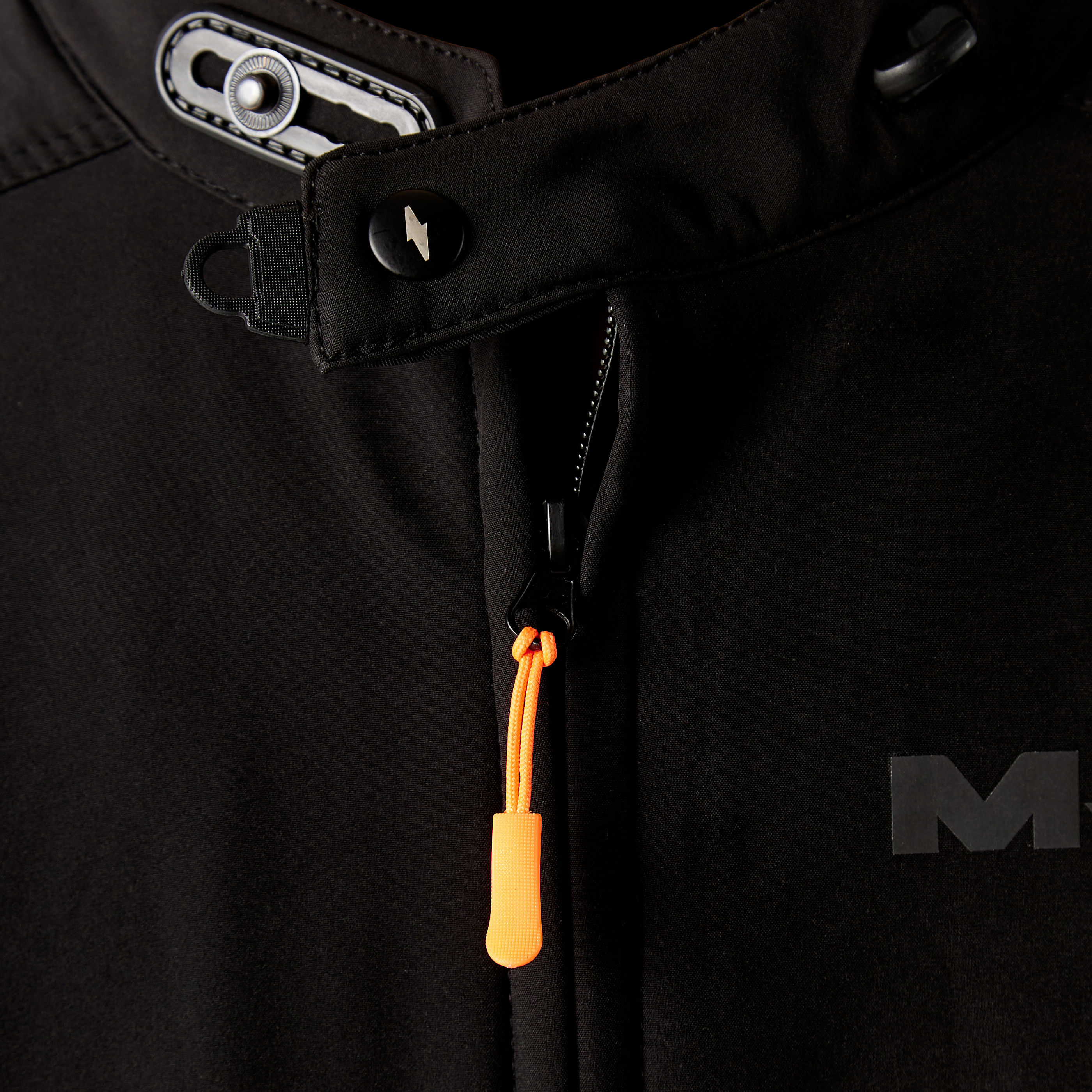 Campera MAC Urban Hombre Negro