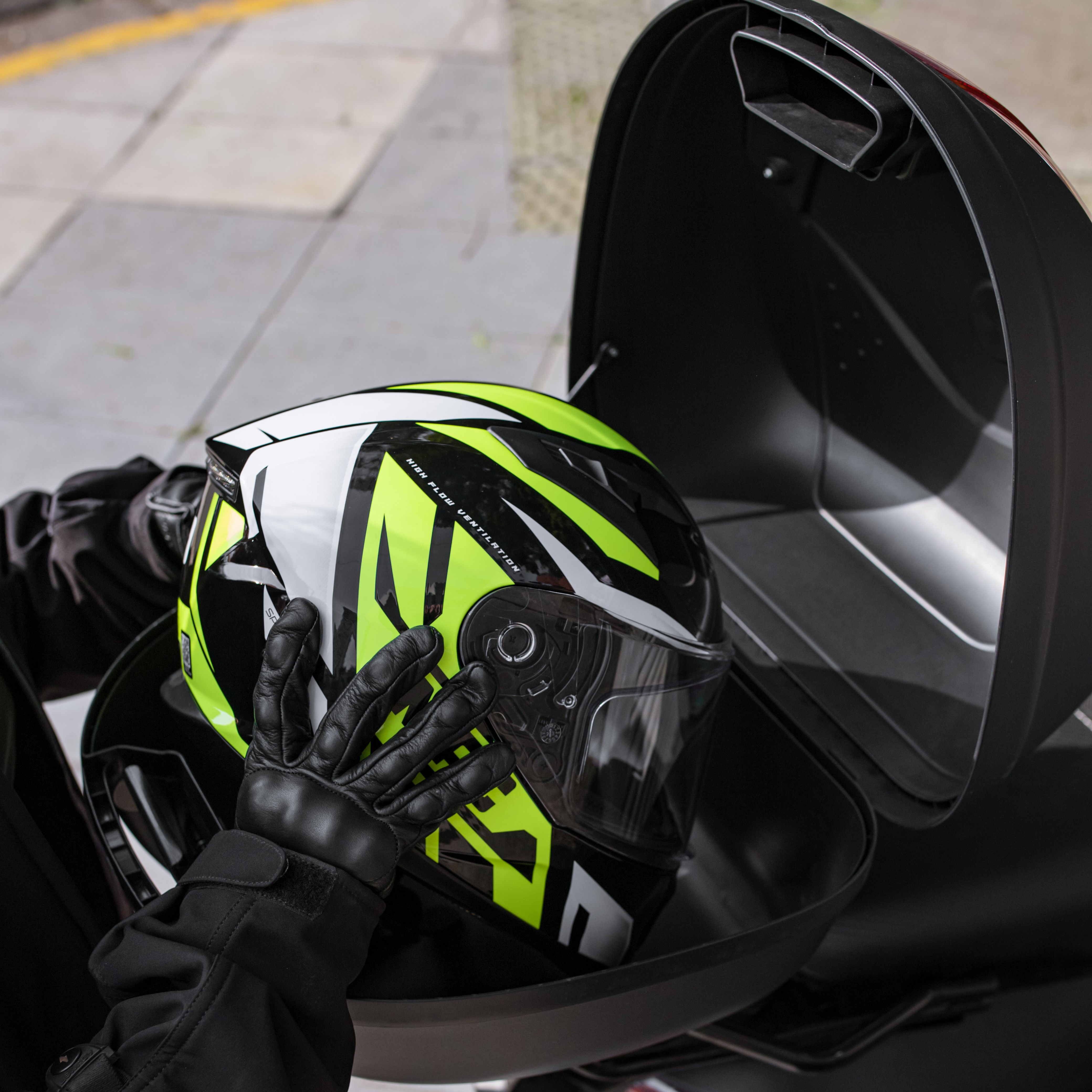 Baul MAC 30Lts Reflect Rojo