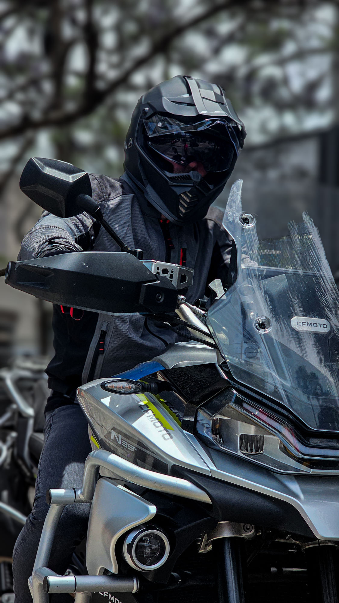 Casco LS2 436 Pioneer Solid Negro / Mate