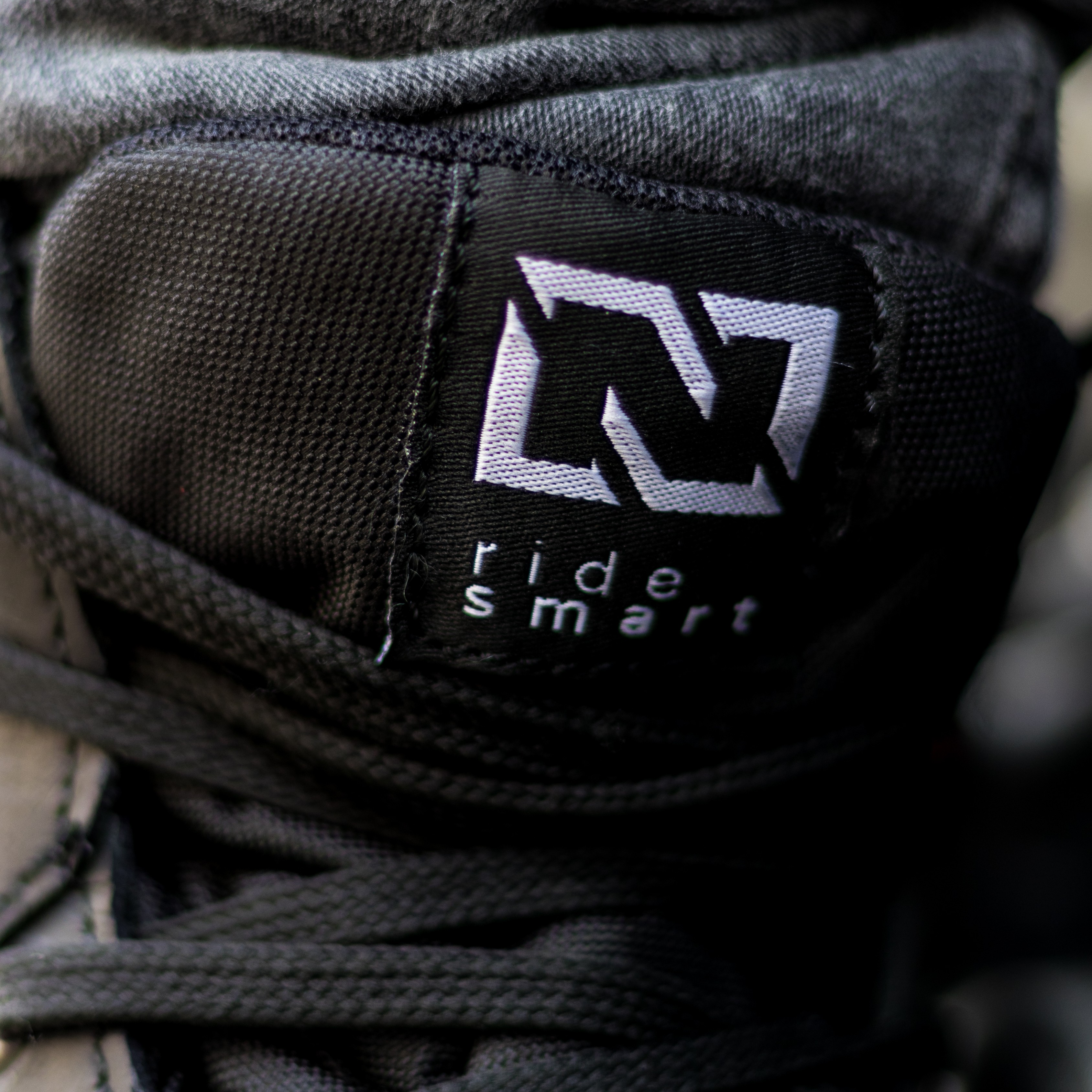 Borcego NTO Downtown Hombre Negro