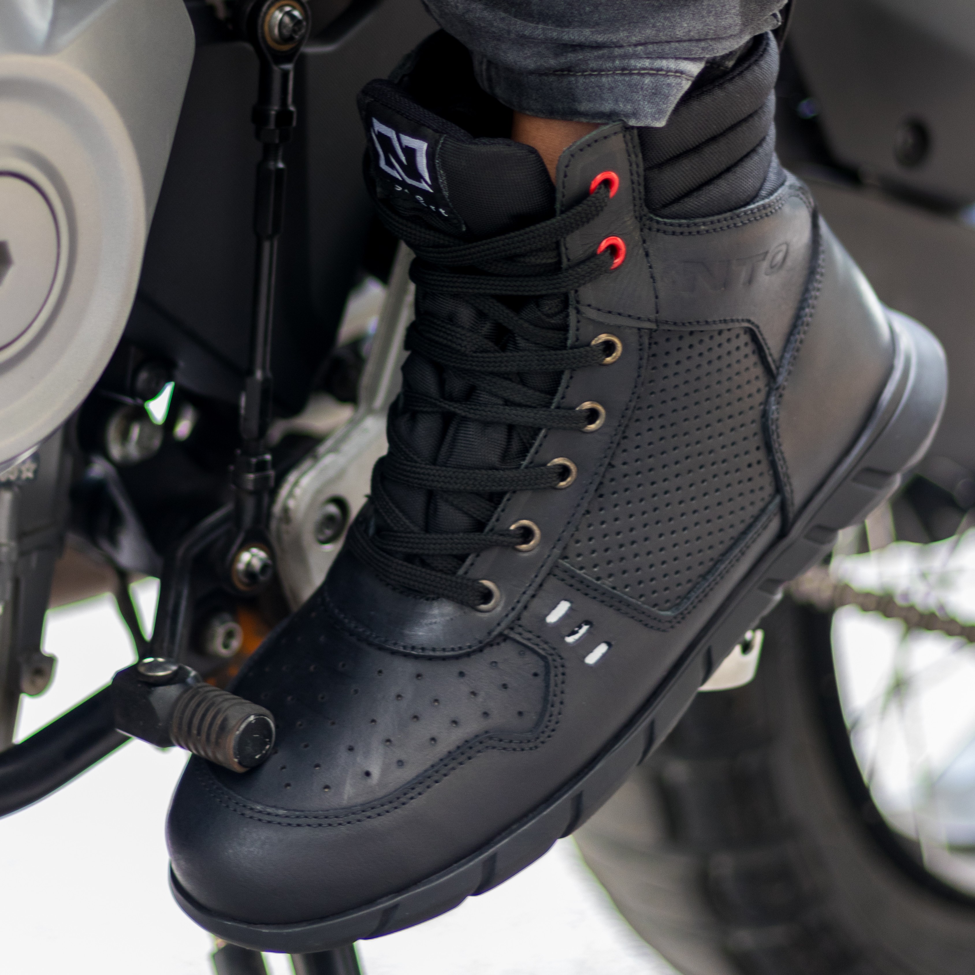 Borcego NTO Downtown Hombre Negro