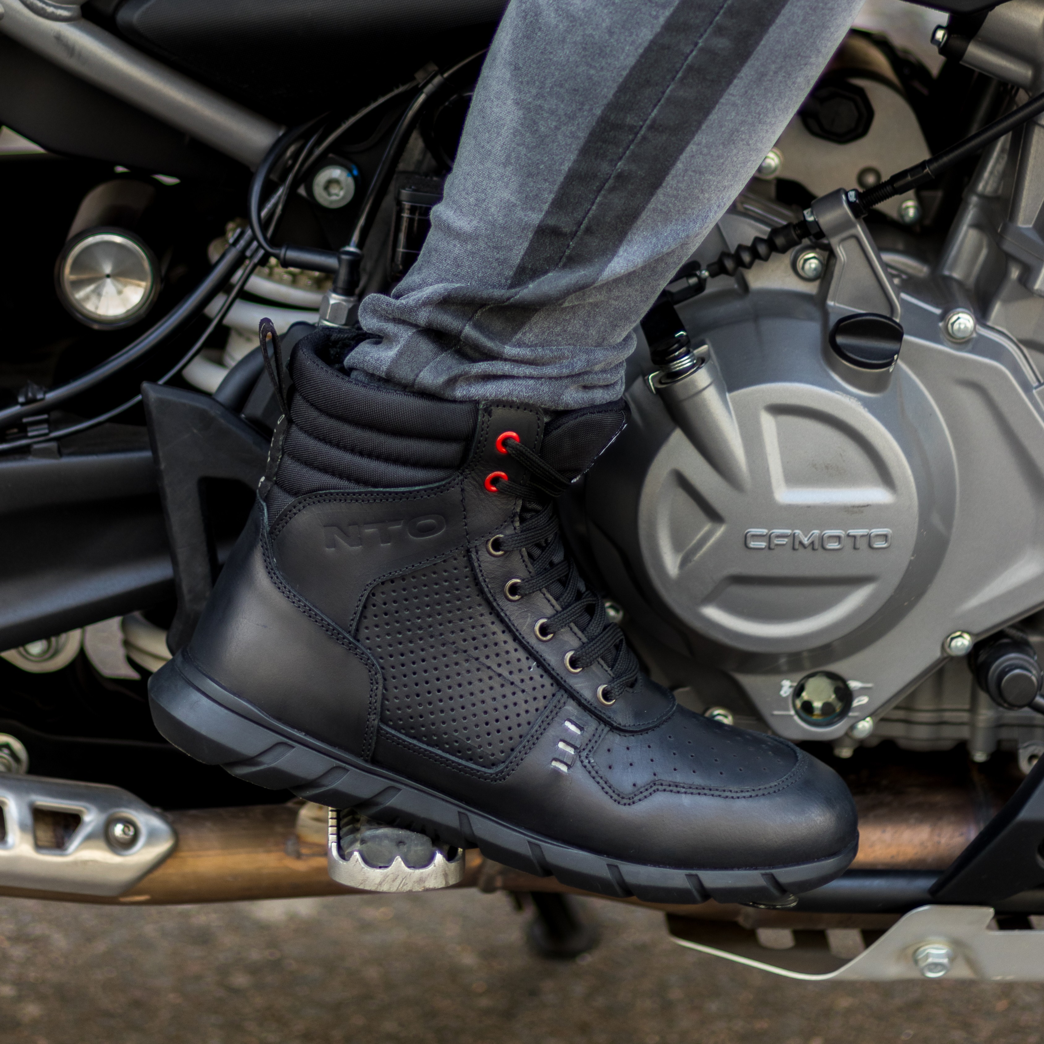 Borcego NTO Downtown Hombre Negro