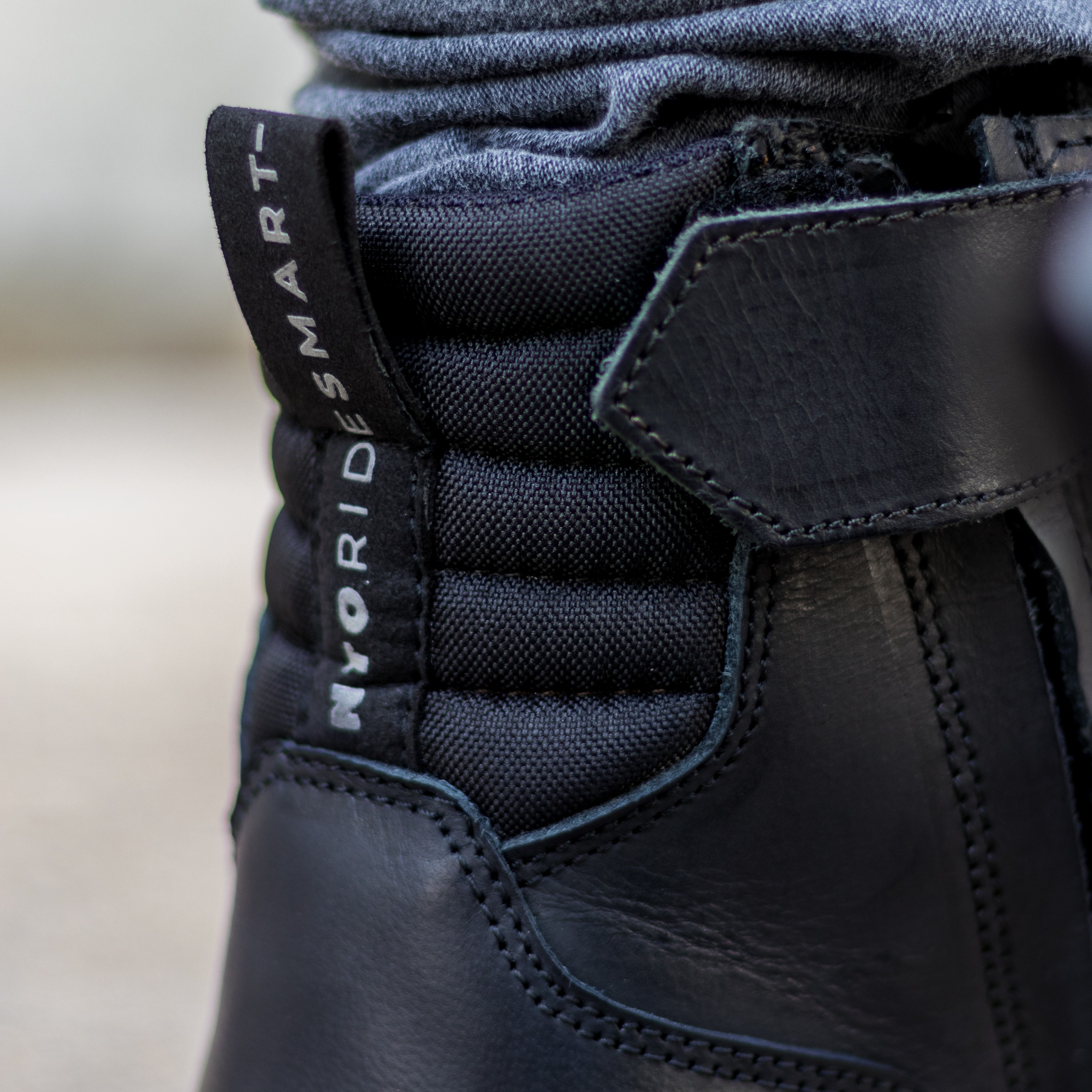 Borcego NTO Downtown Hombre Negro