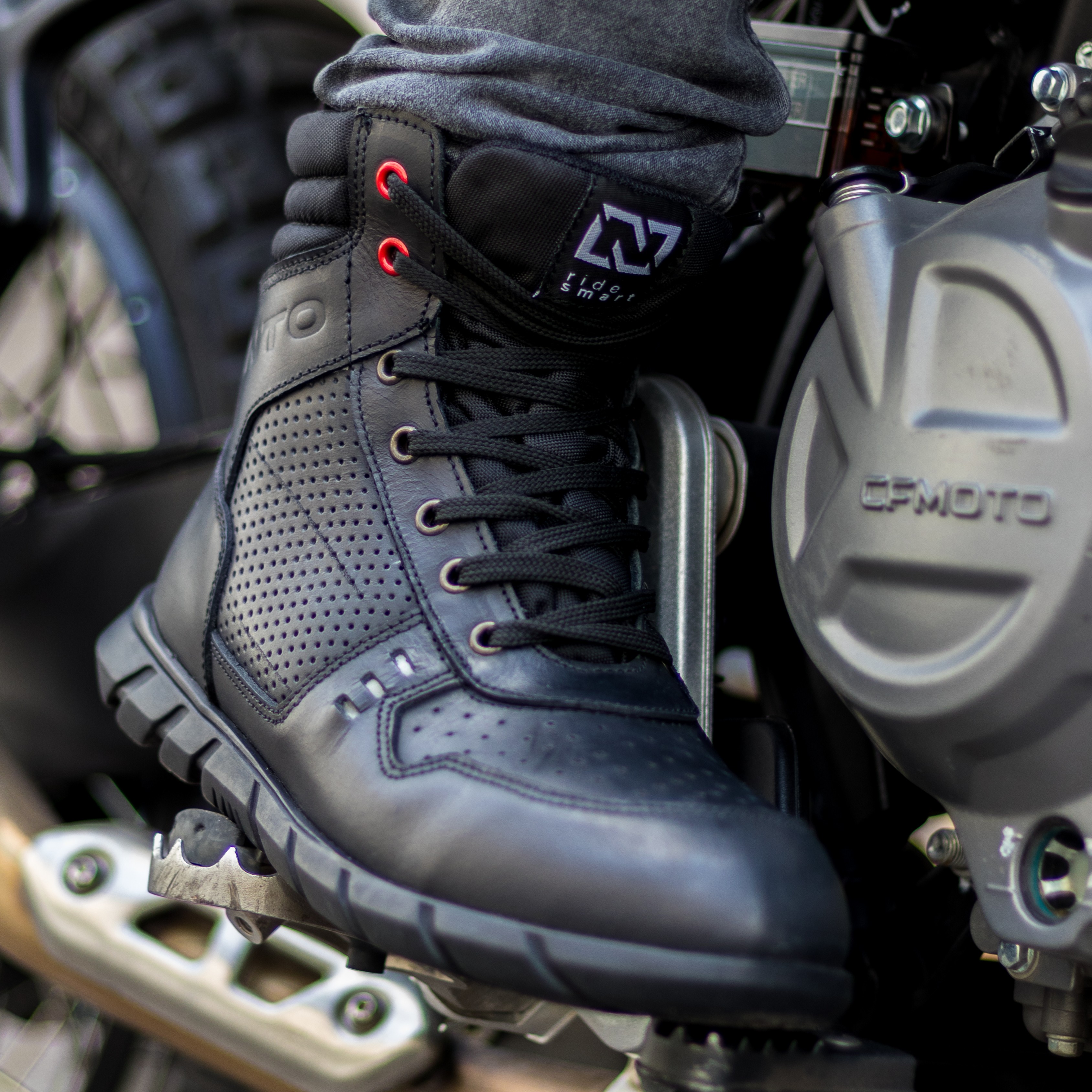 Borcego NTO Downtown Hombre Negro