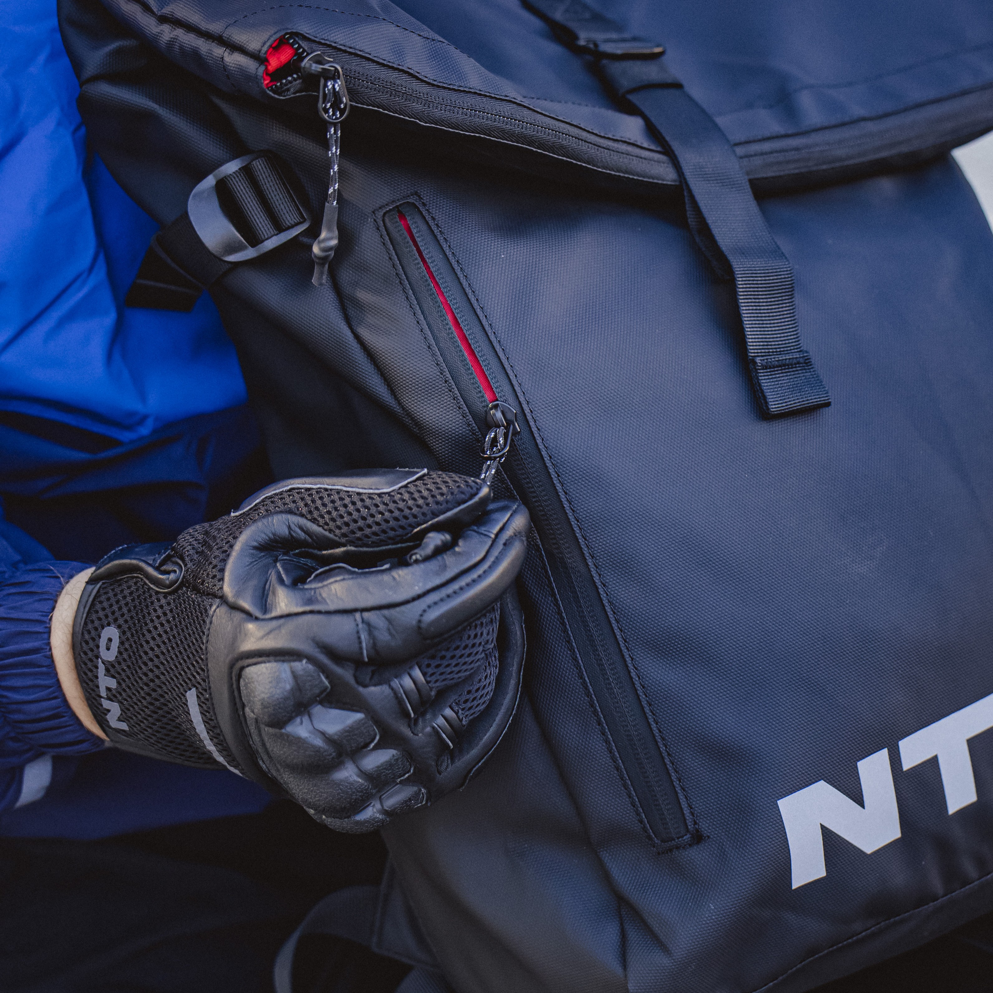 Mochila NTO Roll Top Negro