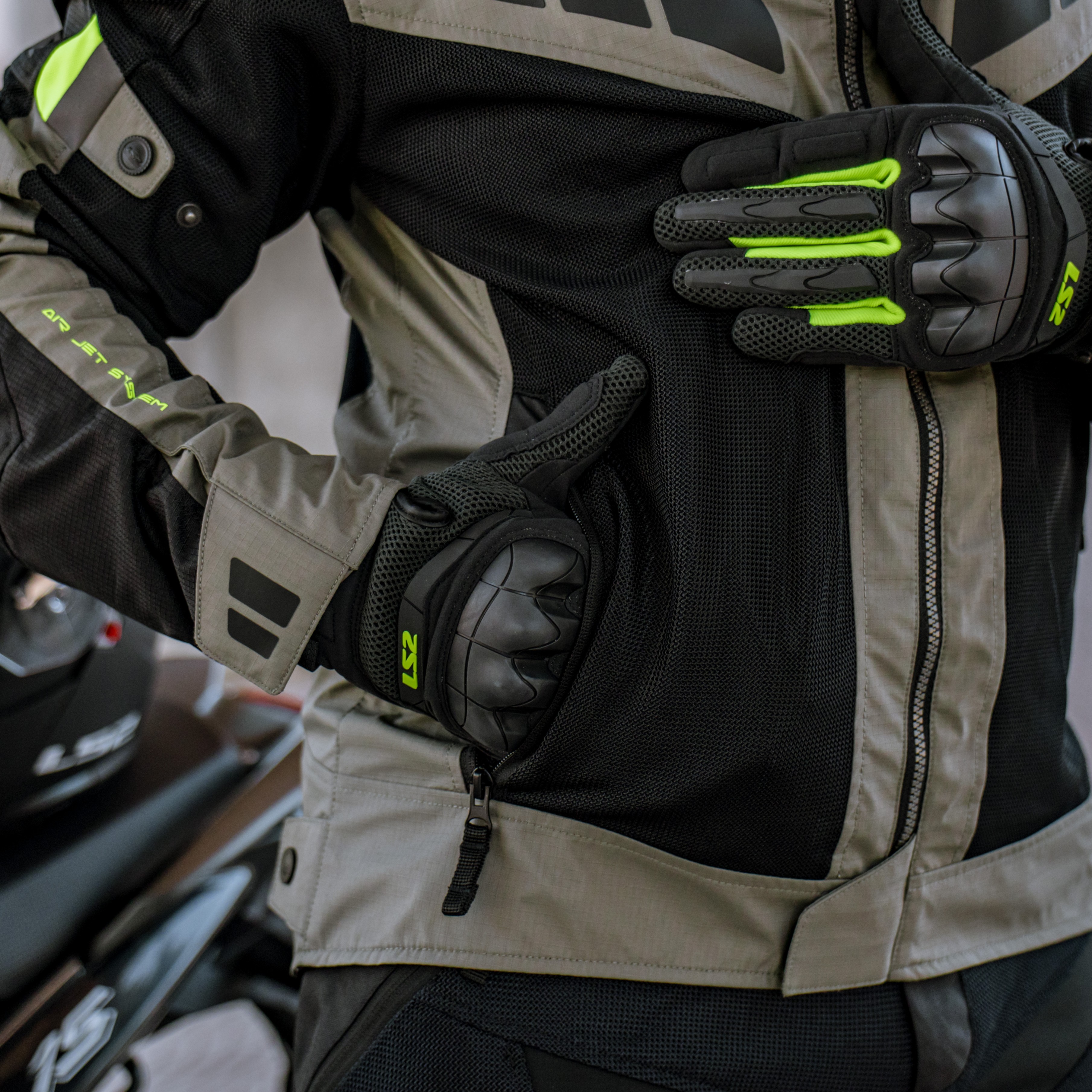 Campera Ls2 Garda Air Hombre Negra / Gris