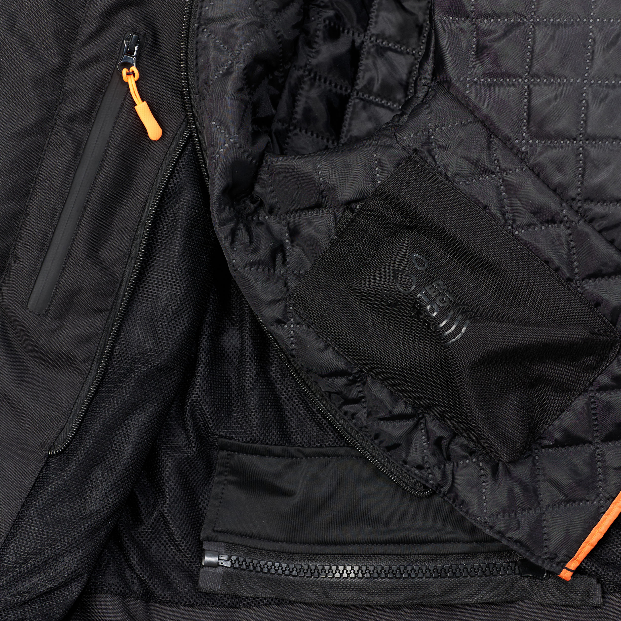 Campera MAC Cardinal Mujer / Negro