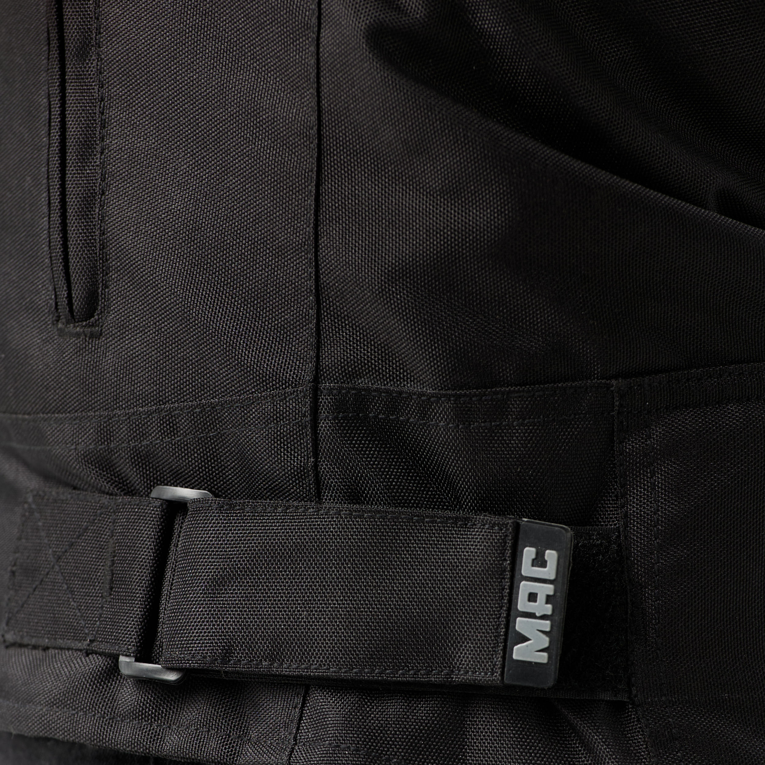 Campera MAC Cardinal Mujer / Negro