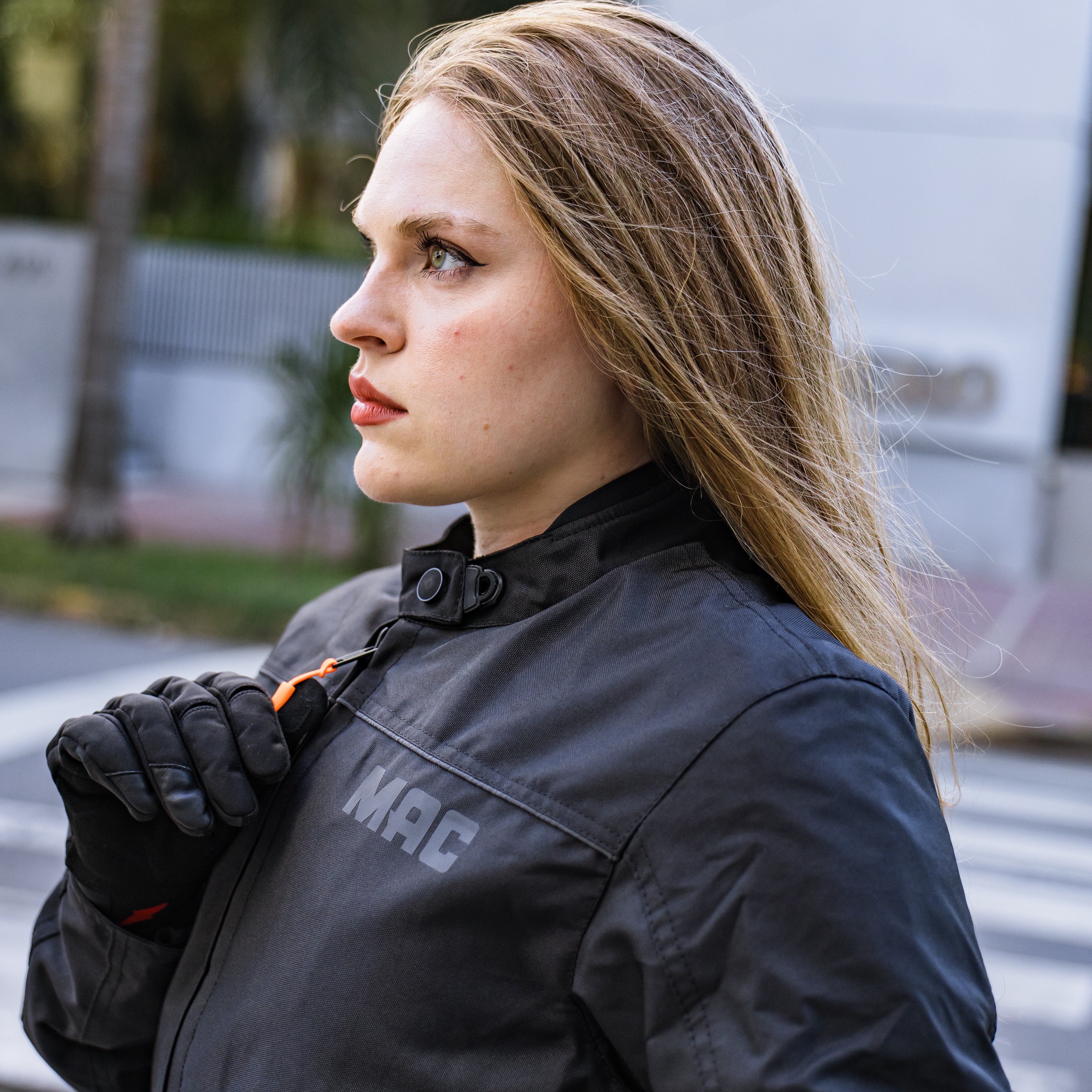 Campera MAC Cardinal Mujer / Negro