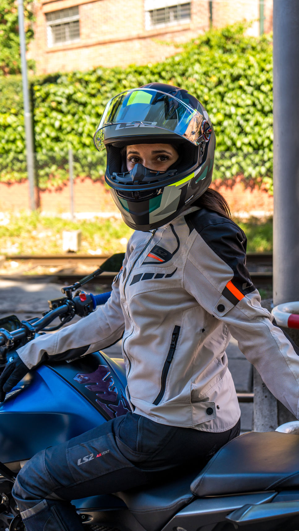 Casco LS2 816 Cosmos Astom Gris / Verde / Mate