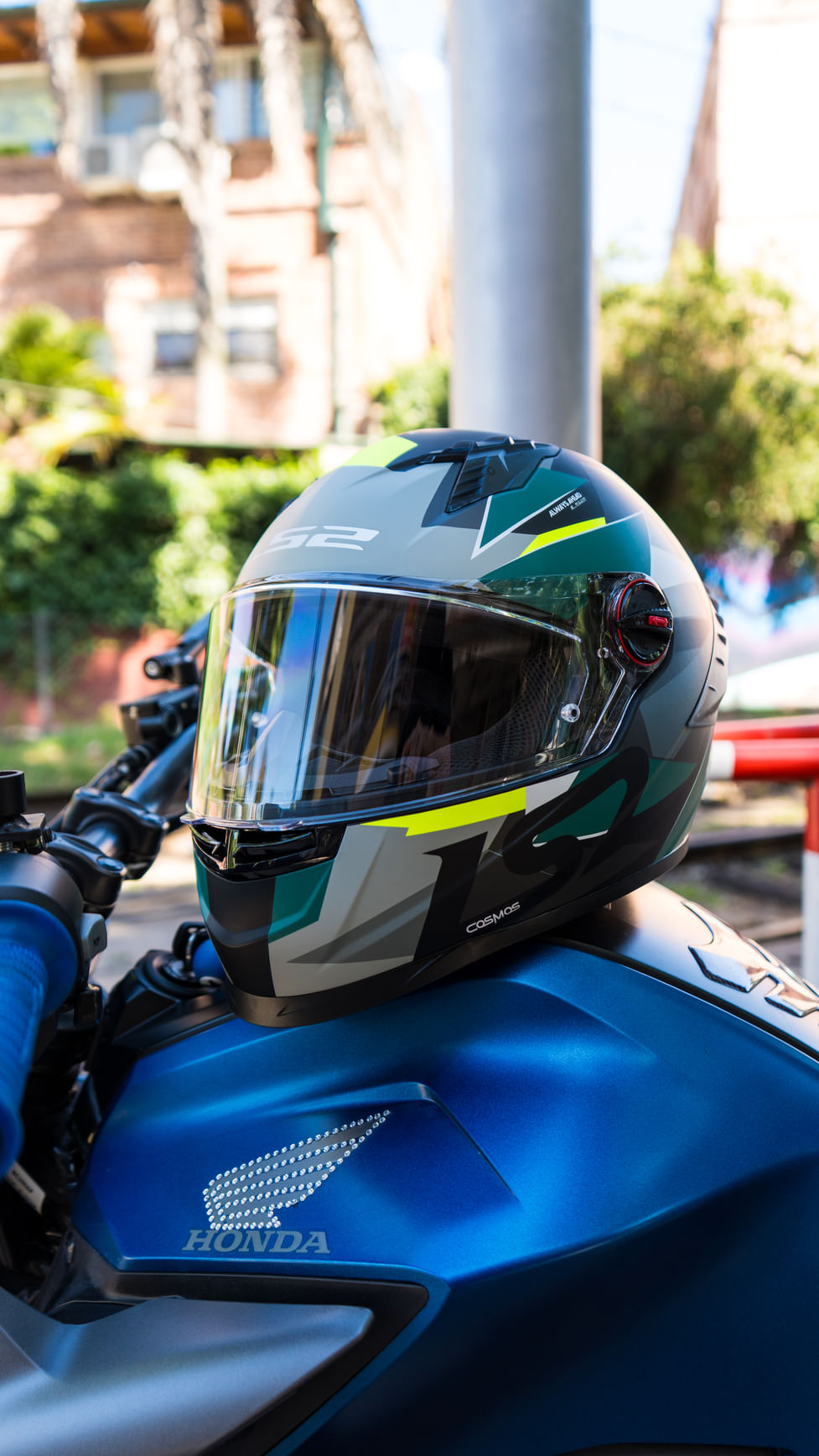 Casco LS2 816 Cosmos Astom Gris / Verde / Mate