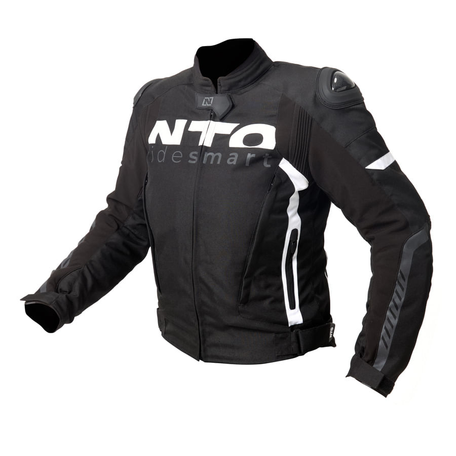 Campera NTO Striker Mujer Negro