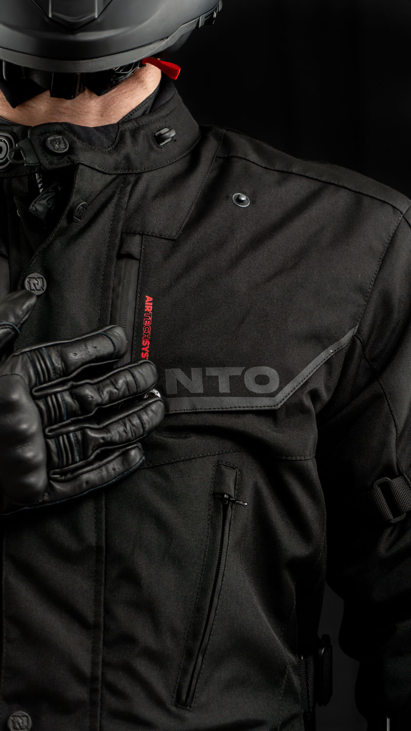 Campera NTO Indiana Hombre Negro / Rojo