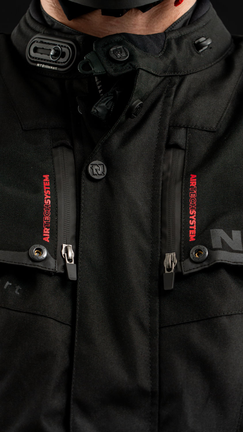Campera NTO Indiana Hombre Negro / Rojo
