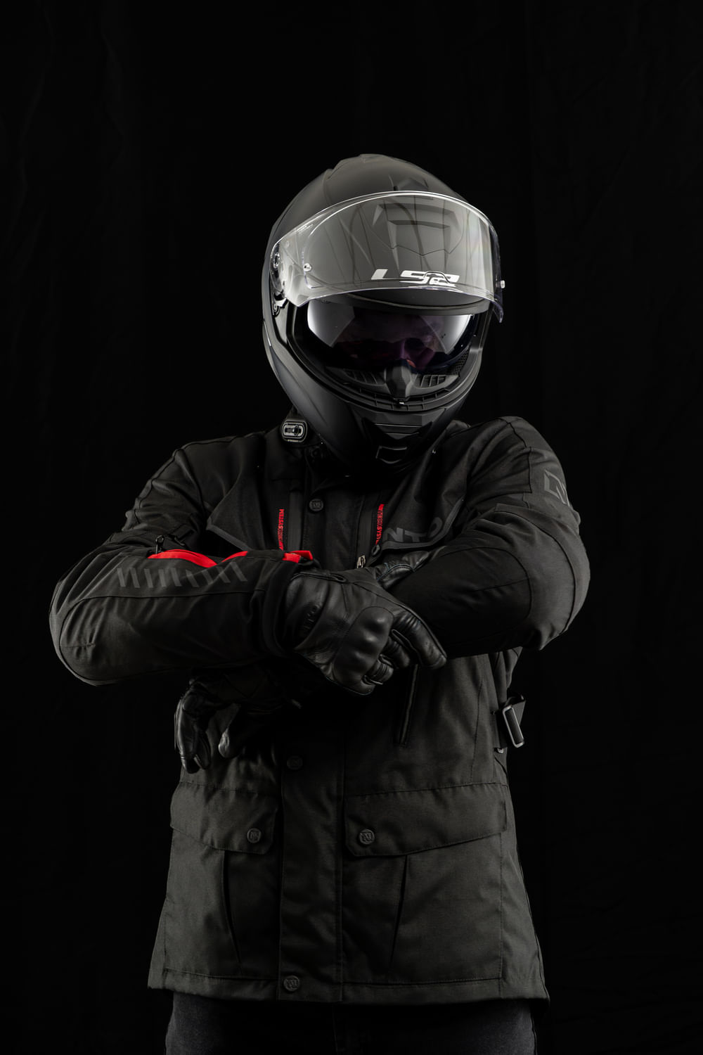 Campera NTO Indiana Hombre Negro / Rojo