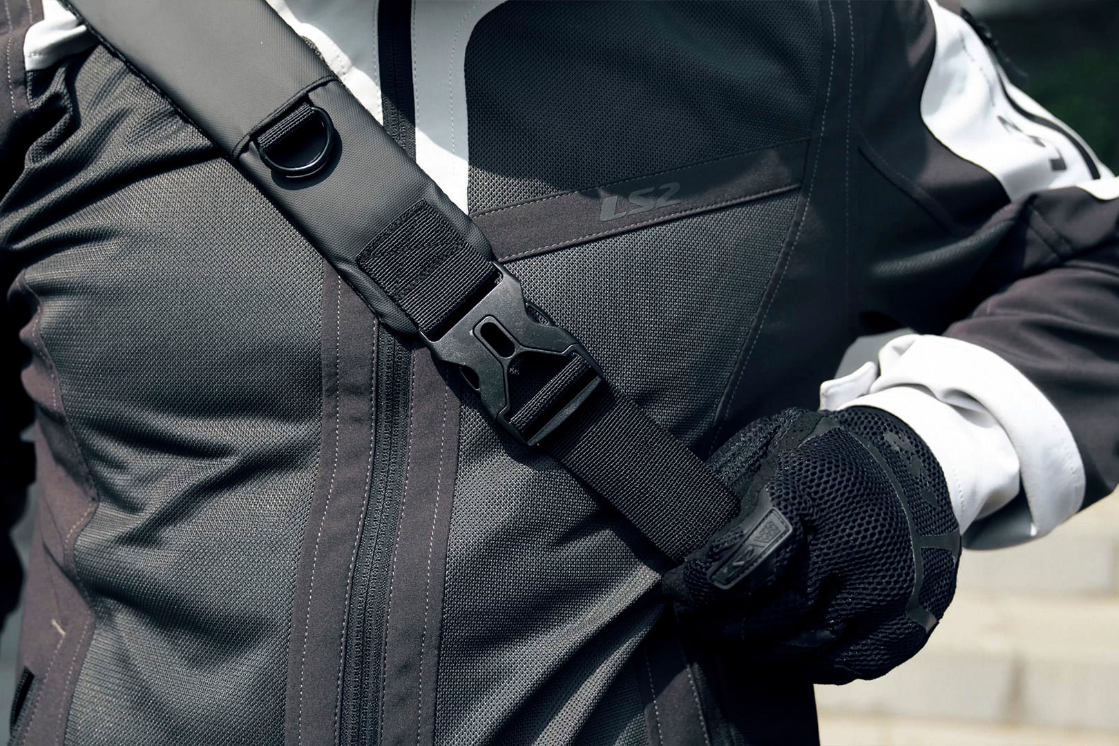 Bandolera LS2 Shield Negro