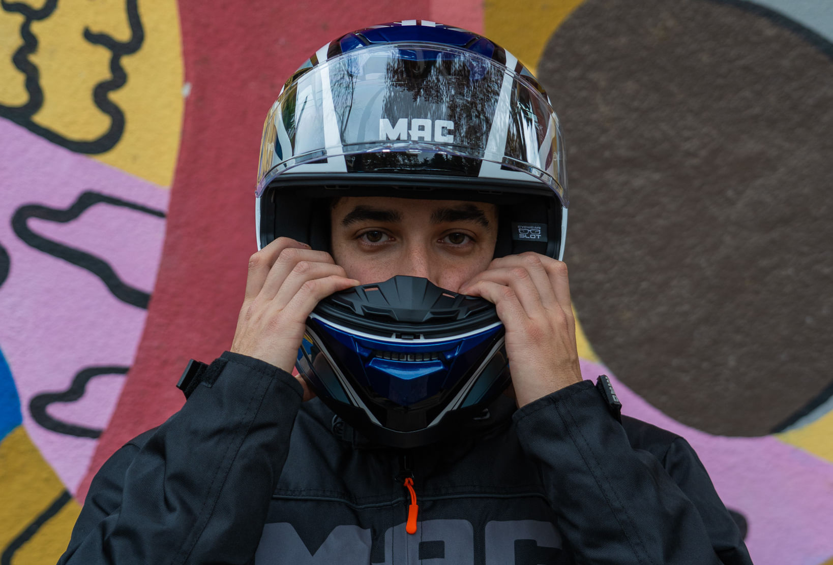 Casco MAC 956 Ozono Vendetta Blanco / Negro / Brillo