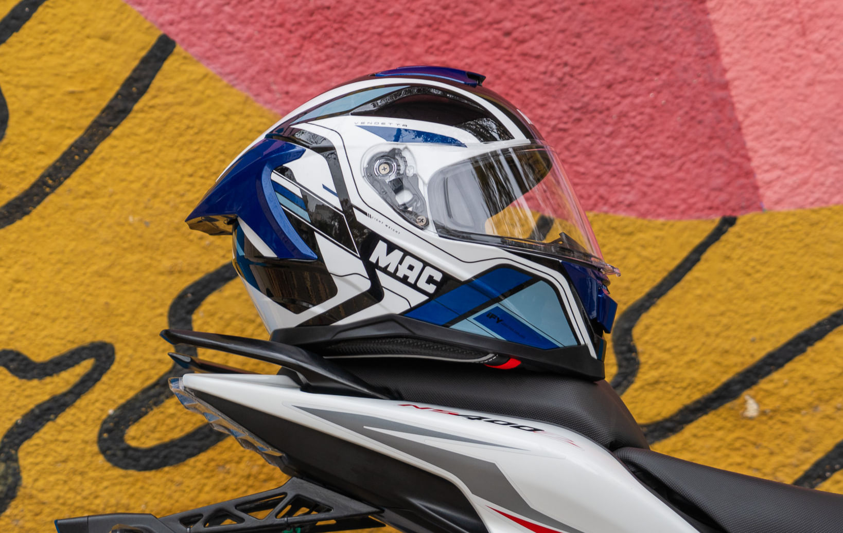 Casco MAC 956 Ozono Vendetta Blanco / Negro / Brillo